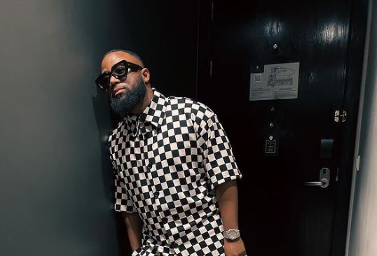 Cassper Nyovest hints at dropping new single soon